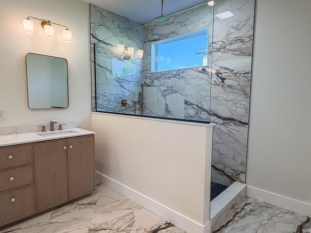 831 Spyglass Hill Drive, Bedford, IN 47421