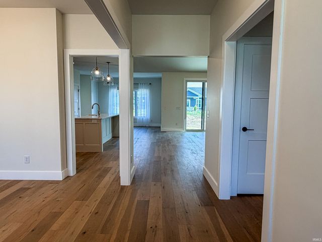 831 Spyglass Hill Drive, Bedford, IN 47421