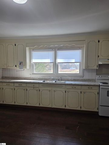 1123 Renno Road, Clinton, SC 29325