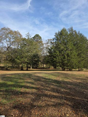 1123 Renno Road, Clinton, SC 29325