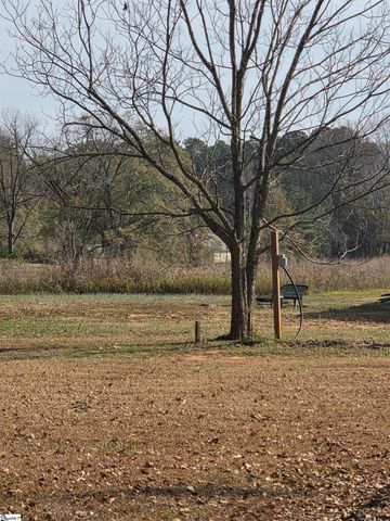 1123 Renno Road, Clinton, SC 29325