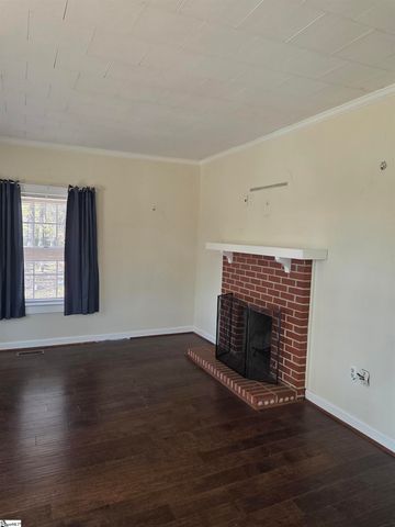 1123 Renno Road, Clinton, SC 29325