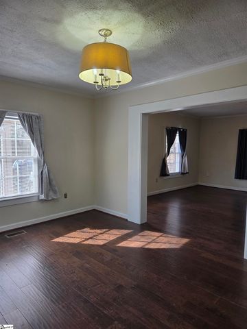 1123 Renno Road, Clinton, SC 29325