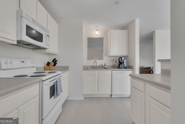 127 Chastain Circle, Newnan, GA 30263