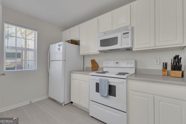 127 Chastain Circle, Newnan, GA 30263