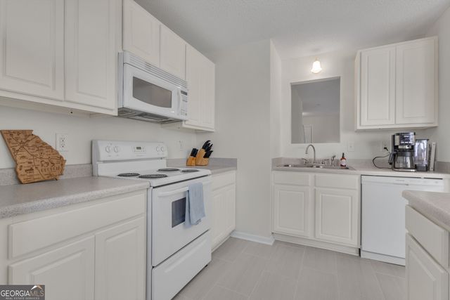 127 Chastain Circle, Newnan, GA 30263