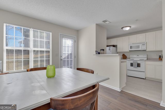127 Chastain Circle, Newnan, GA 30263