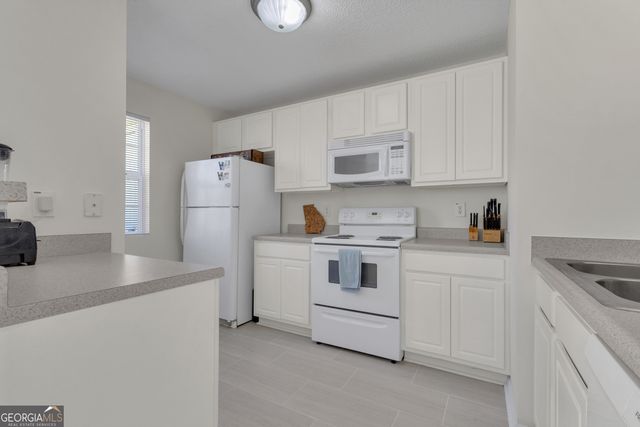 127 Chastain Circle, Newnan, GA 30263