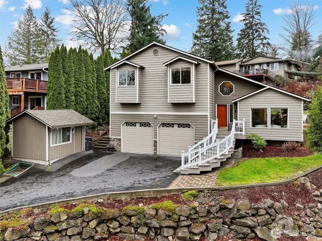 26009 222nd Place SE, Maple Valley, WA 98038