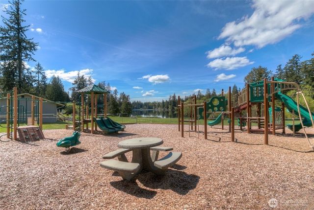 26009 222nd Place SE, Maple Valley, WA 98038