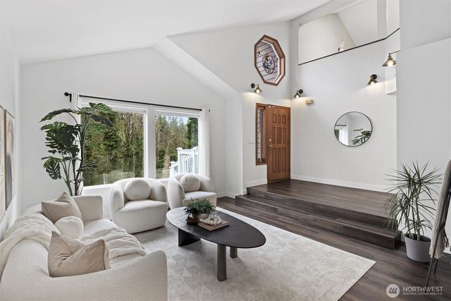 26009 222nd Place SE, Maple Valley, WA 98038