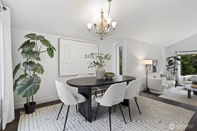 26009 222nd Place SE, Maple Valley, WA 98038