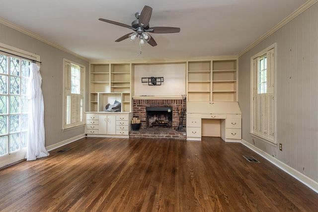 573 S MCLEAN BLVD, Memphis, TN 38104