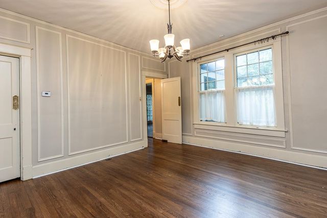 573 S MCLEAN BLVD, Memphis, TN 38104