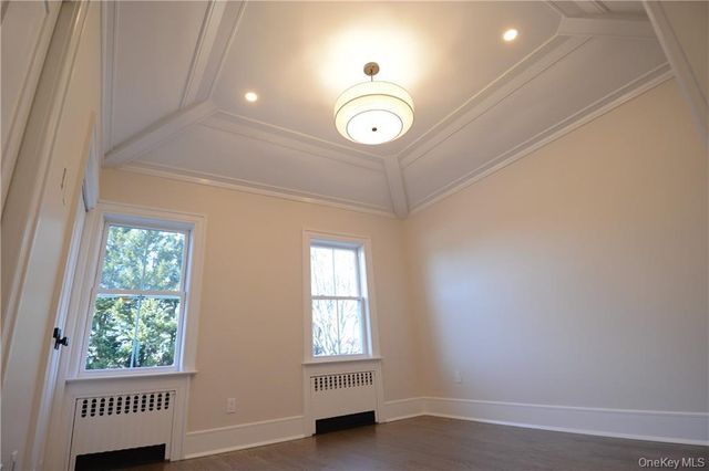 137 Hillside Place, Eastchester, NY 10709