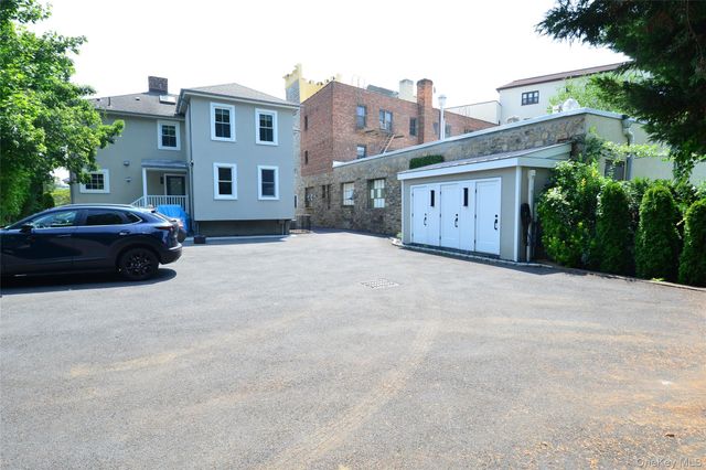 137 Hillside Place, Eastchester, NY 10709