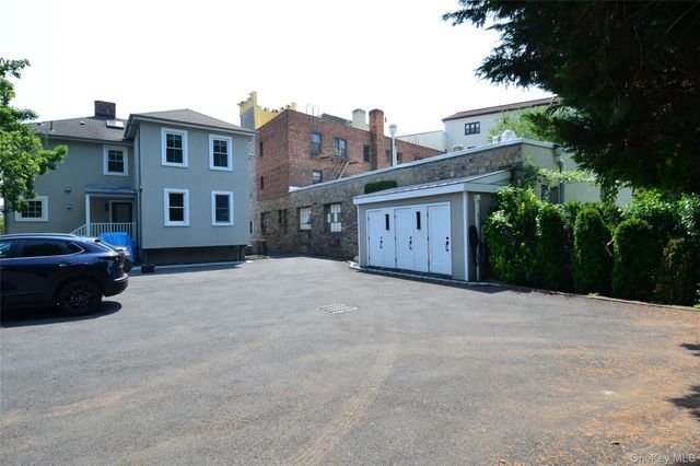 137 Hillside Place, Eastchester, NY 10709