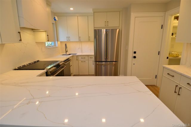 137 Hillside Place, Eastchester, NY 10709