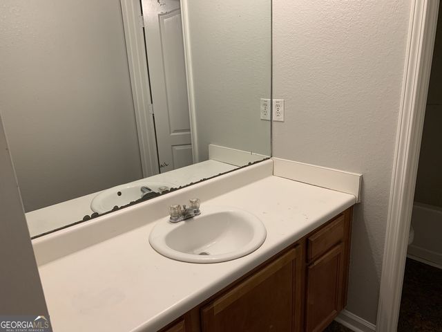 165 Lakeside Point, Covington, GA 30016