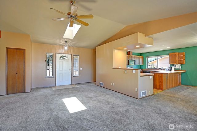 283 Meadow Drive, Camano Island, WA 98282
