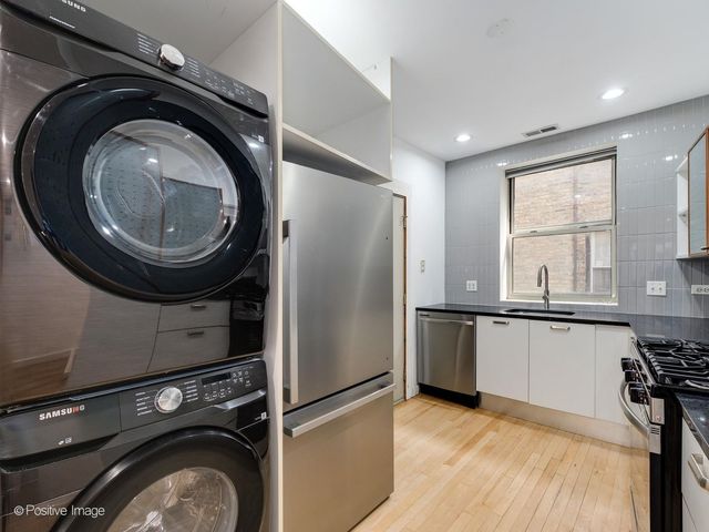 136 Clyde Avenue 2S, Evanston, IL 60202
