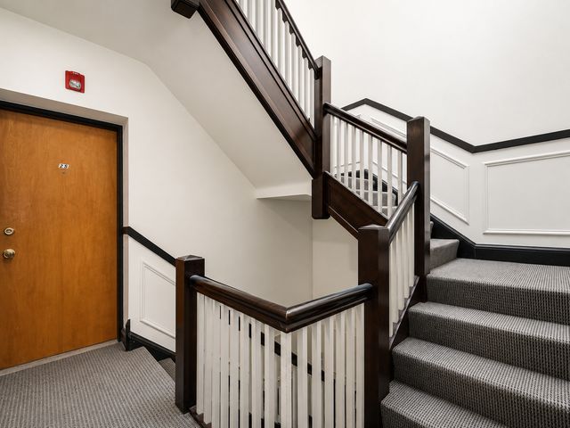 136 Clyde Avenue 2S, Evanston, IL 60202
