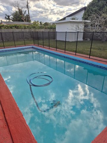 4320 SW 98th Ct, Miami, FL 33165