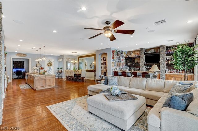 5965 North Eula Street, Las Vegas, NV 89149