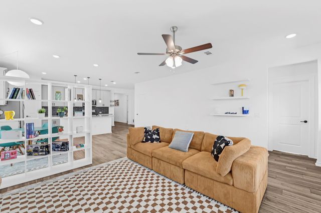 1325 Tan Gable Ln, Katy, TX 77493