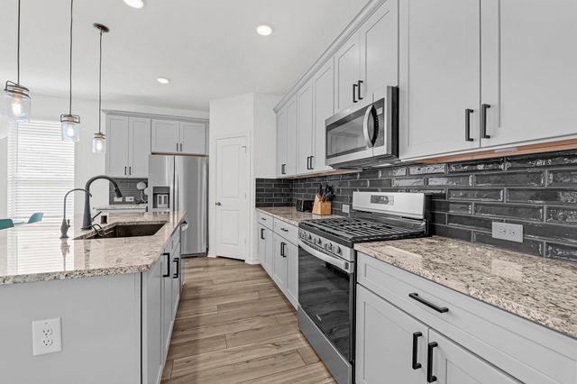 1325 Tan Gable Ln, Katy, TX 77493