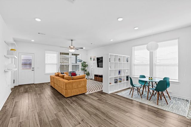 1325 Tan Gable Ln, Katy, TX 77493