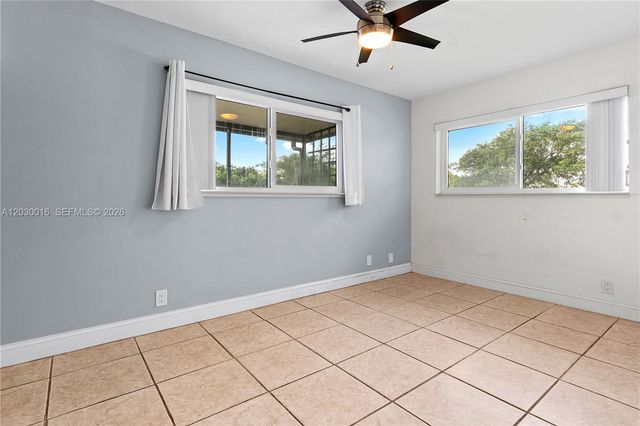 204 NW 1st St 204, Boynton Beach, FL 33435