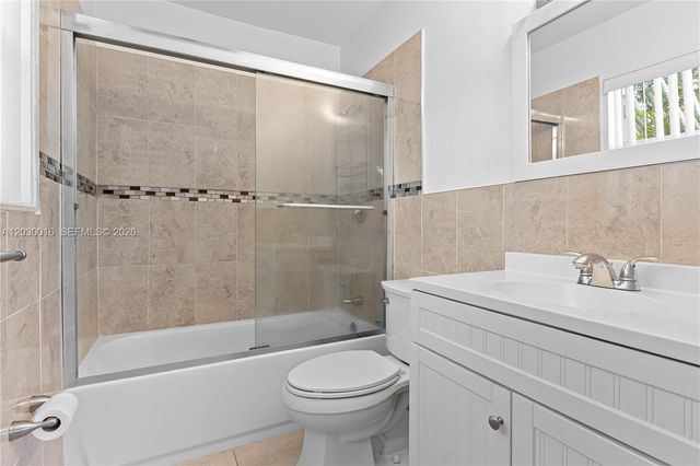 204 NW 1st St 204, Boynton Beach, FL 33435
