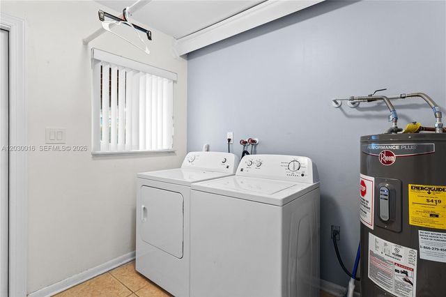 204 NW 1st St 204, Boynton Beach, FL 33435