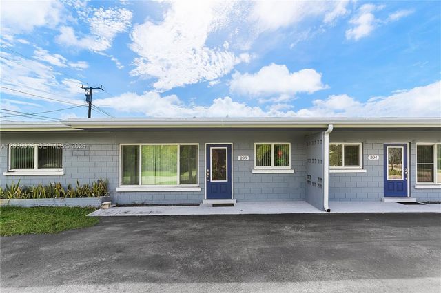 204 NW 1st St 204, Boynton Beach, FL 33435