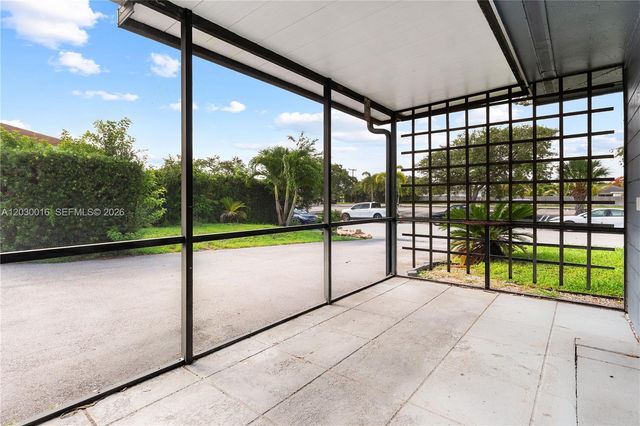 204 NW 1st St 204, Boynton Beach, FL 33435