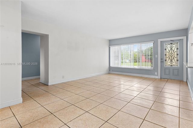 204 NW 1st St 204, Boynton Beach, FL 33435