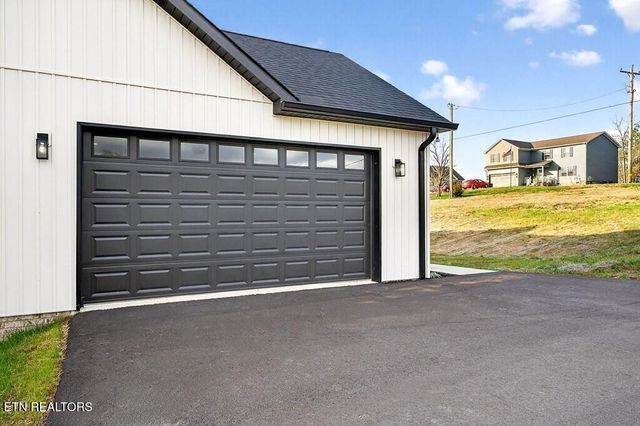 486 Pistole Rd, Sparta, TN 38583