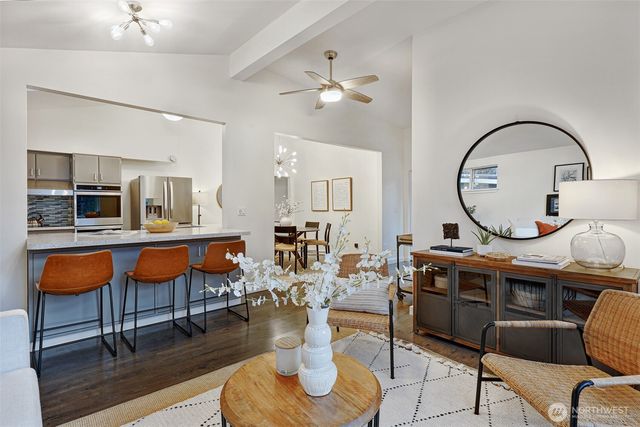 17035 12th Avenue NE, Shoreline, WA 98155