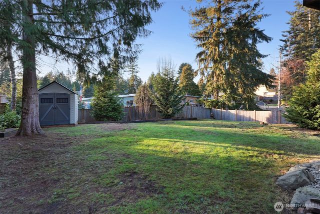 17035 12th Avenue NE, Shoreline, WA 98155