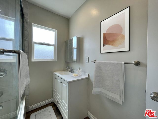 2012 S Holt Avenue, Los Angeles, CA 90034