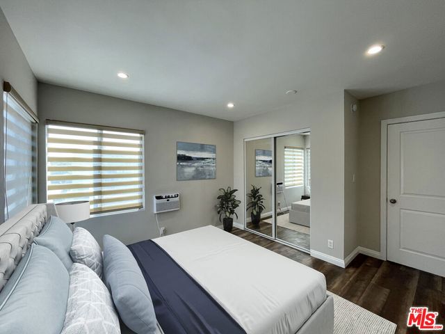 2012 S Holt Avenue, Los Angeles, CA 90034