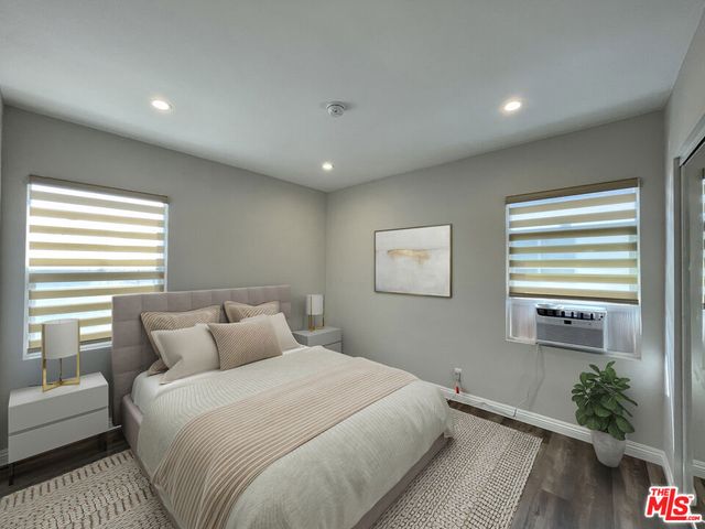 2012 S Holt Avenue, Los Angeles, CA 90034