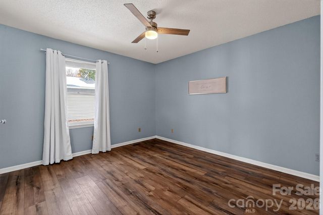 254 N Shoreline Drive, New London, NC 28127