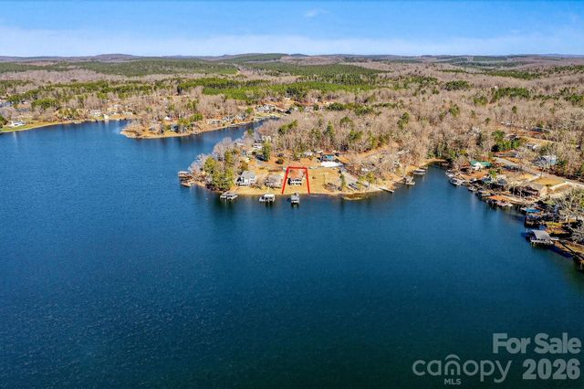 254 N Shoreline Drive, New London, NC 28127