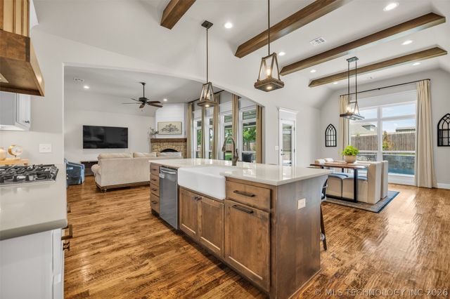 11801 S 31st West Avenue, Jenks, OK 74037