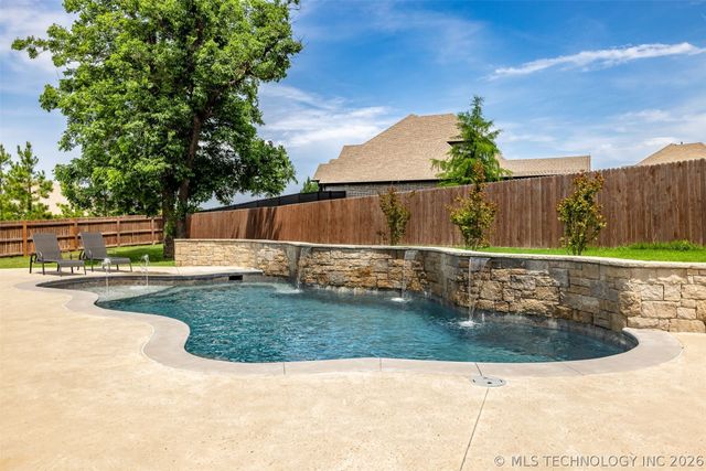 11801 S 31st West Avenue, Jenks, OK 74037