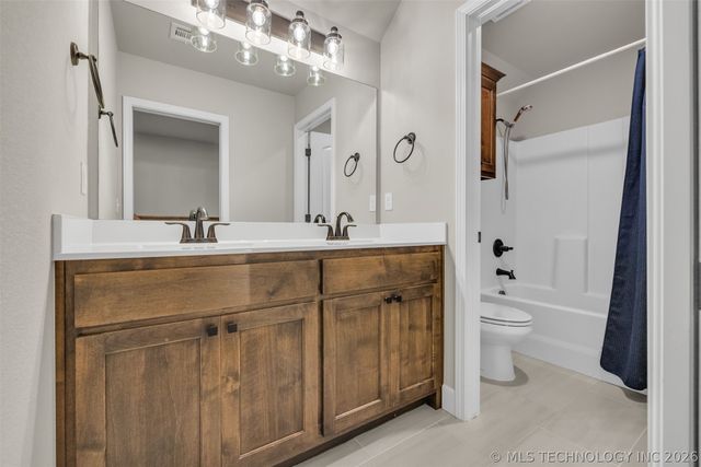 11801 S 31st West Avenue, Jenks, OK 74037