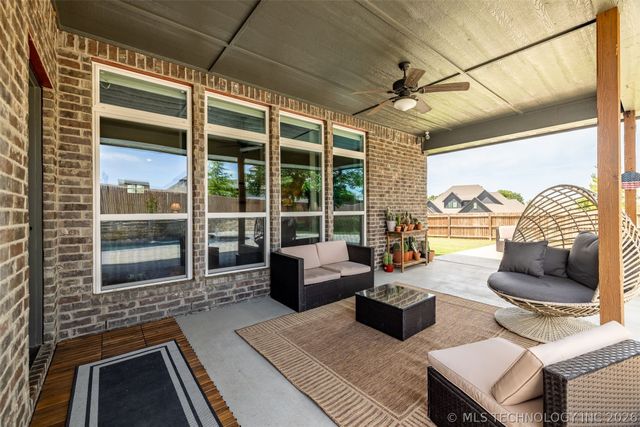 11801 S 31st West Avenue, Jenks, OK 74037