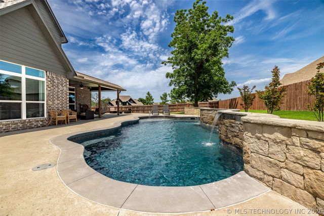 11801 S 31st West Avenue, Jenks, OK 74037